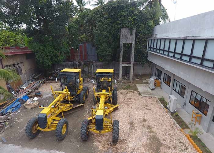 Road graders in the motorpool