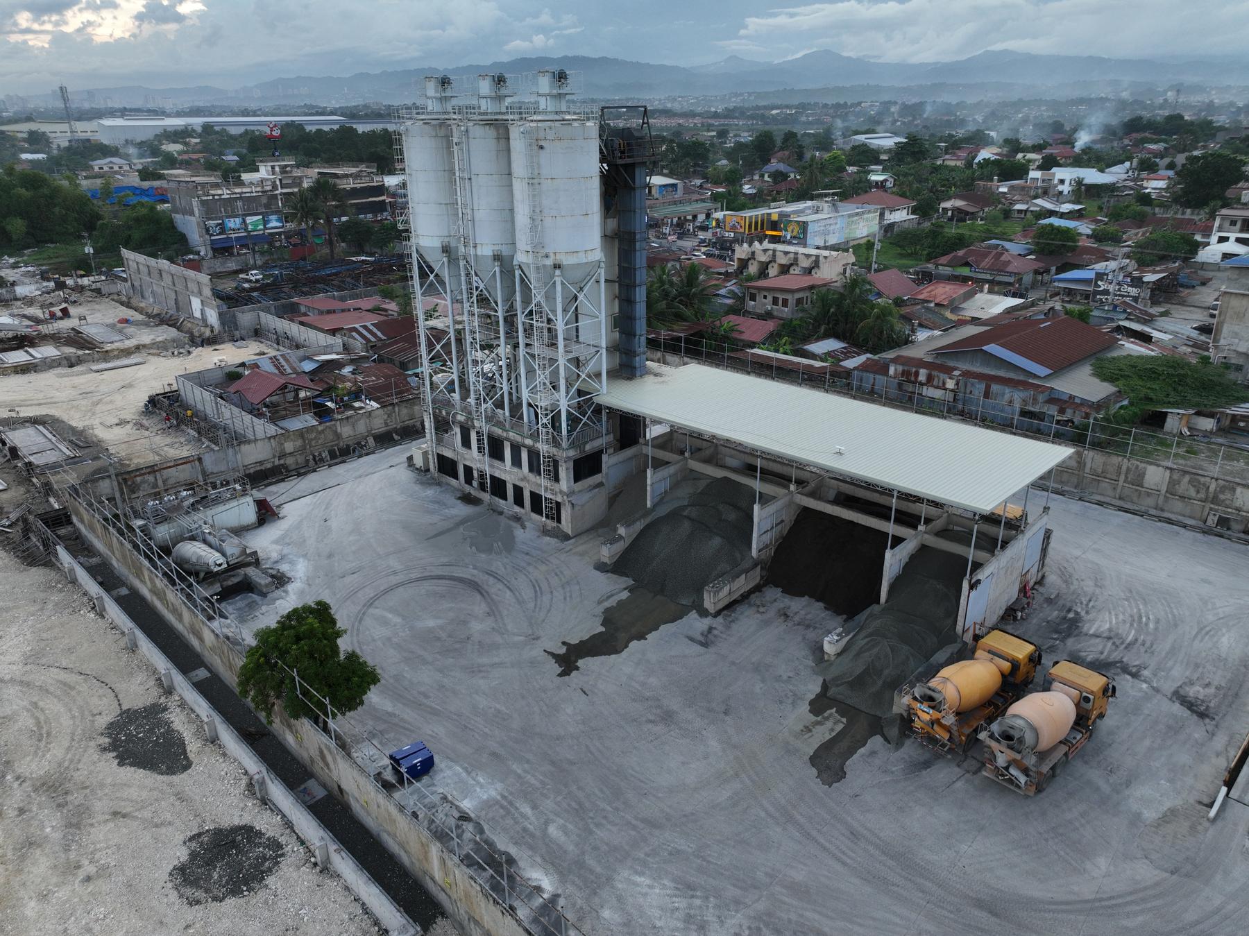 Tayud batching plant — loading operations